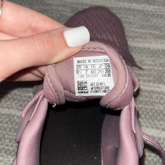 Women’s Purple Adidas size 8 1/2 - Picture 4 of 5